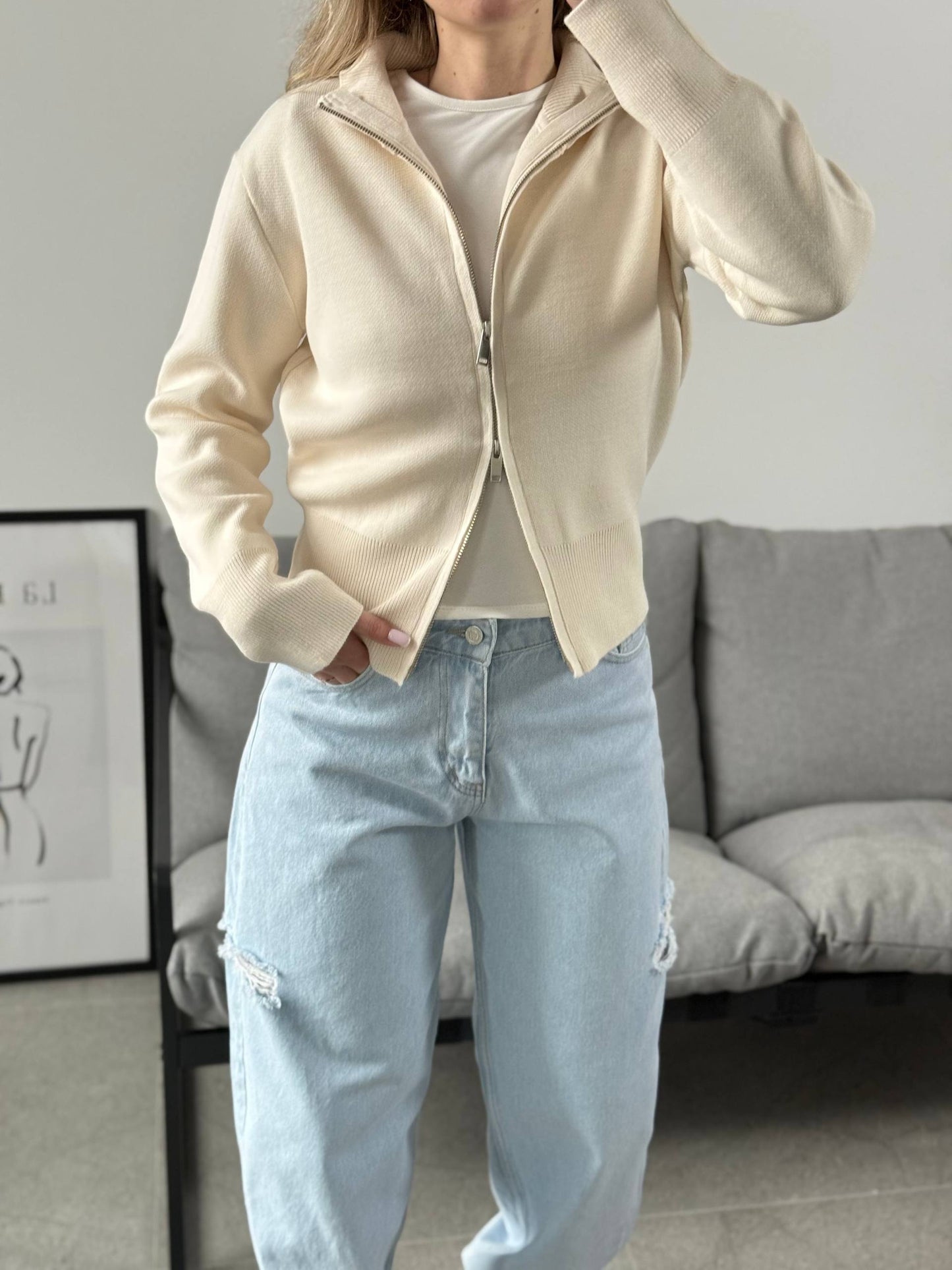 Облягаючий кардиган з блискавкою