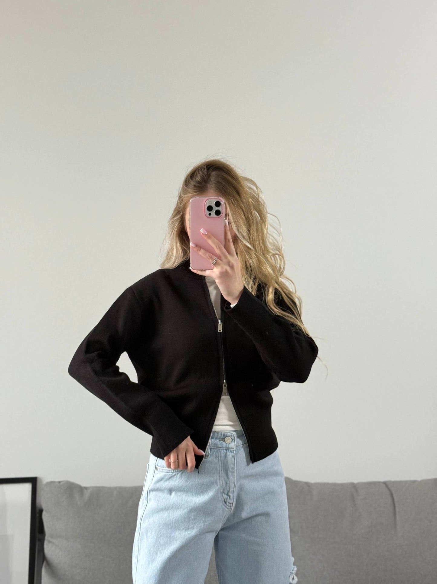 Облягаючий кардиган з блискавкою