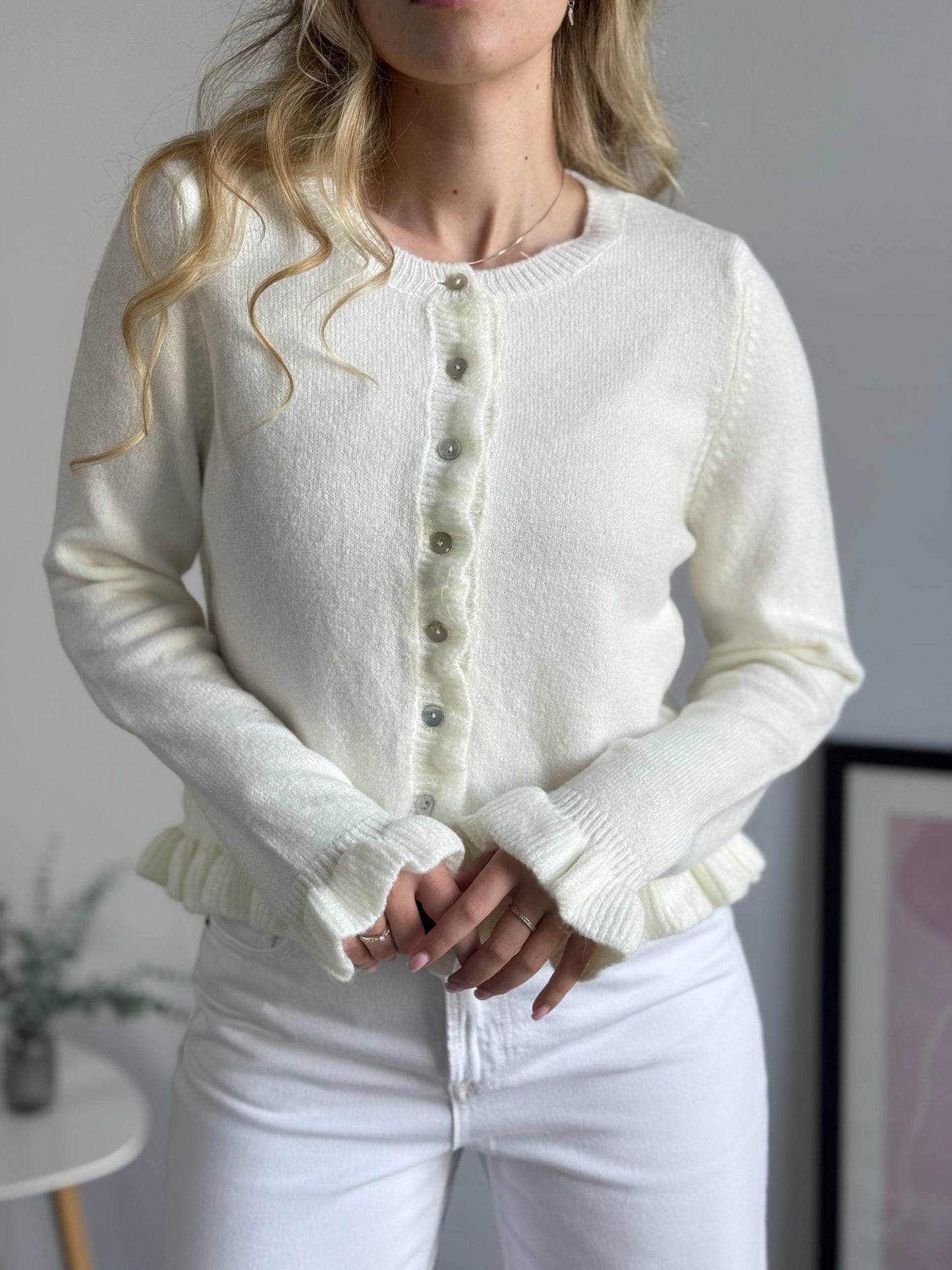 Кардиган з рюшами