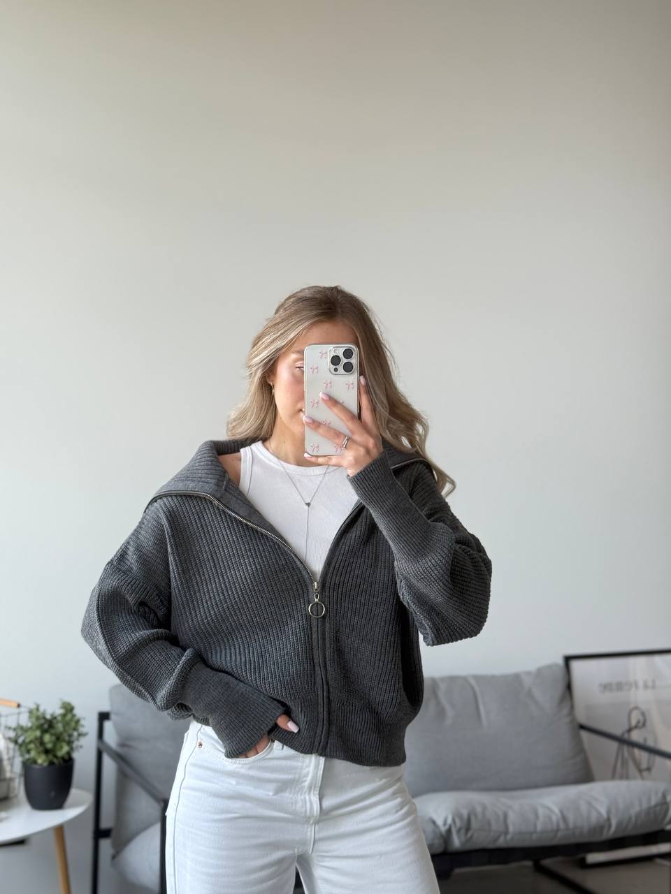 Светр з комірцем на блискавці